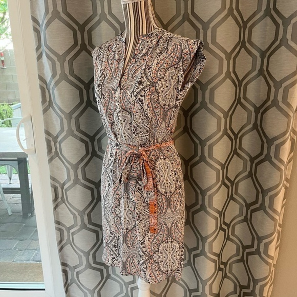 BCBGMaxAzria Patterned Sleeveless Dress with Waist Tie